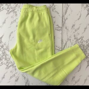 Nike Club Fleece Jogger Tapered Pants Neon Green